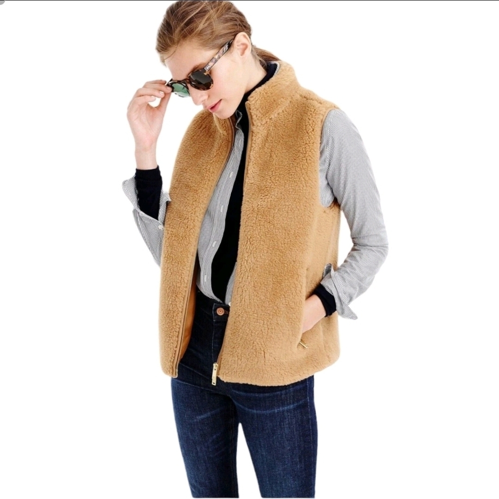 J Crew Women’s Plush Fleece‎ Excursion Vest Size Medium Light Brown Cognac Teddy